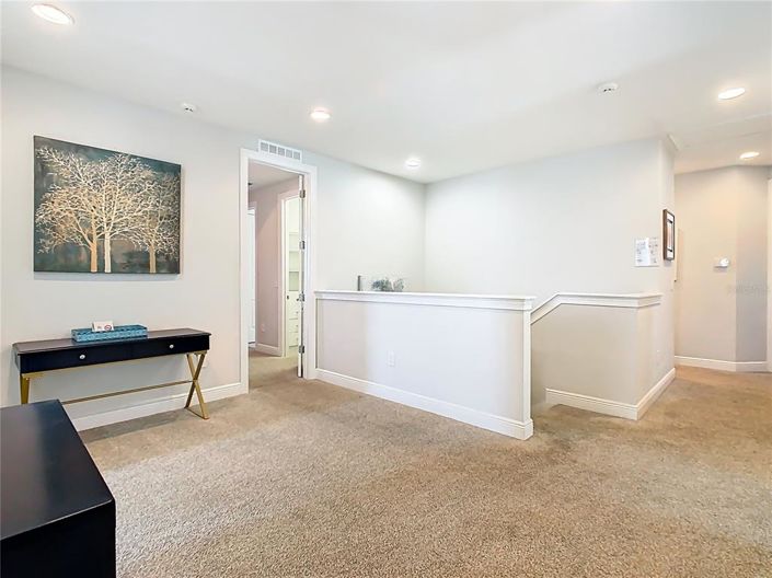 Image No.25-8 Bed House for sale