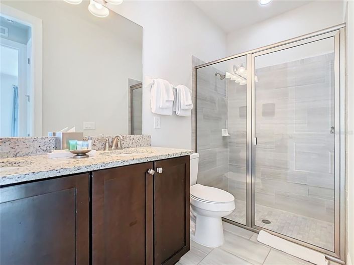 Image No.36-8 Bed Property for sale