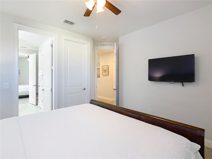 Image No.39-8 Bed House for sale