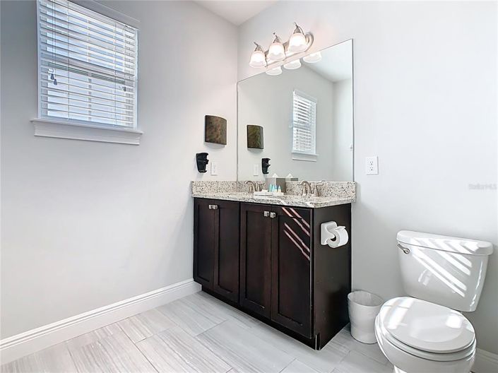 Image No.54-8 Bed Property for sale