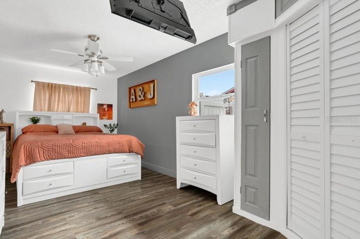 Image No.13-3 Bed Property for sale