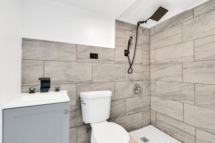 Image No.15-3 Bed Property for sale