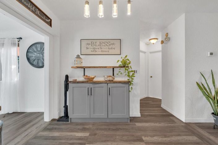 Image No.17-3 Bed Property for sale