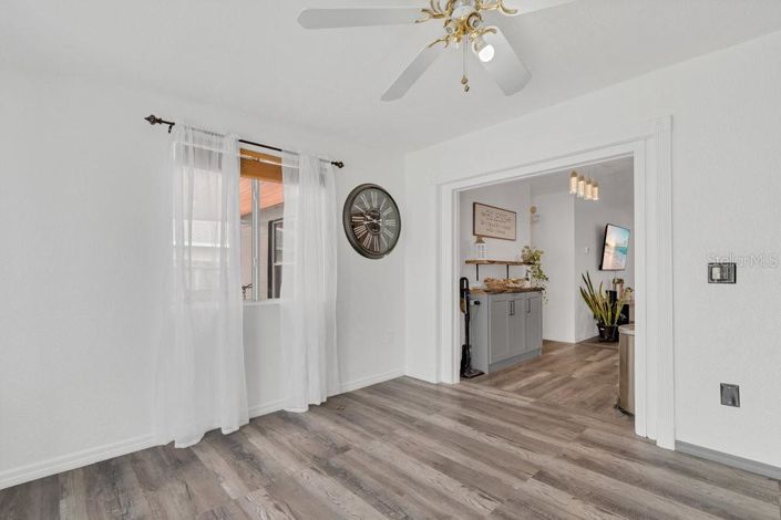 Image No.21-3 Bed Property for sale