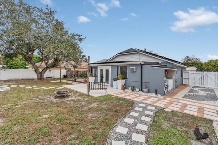 Image No.35-3 Bed Property for sale