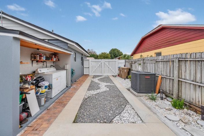 Image No.36-3 Bed Property for sale