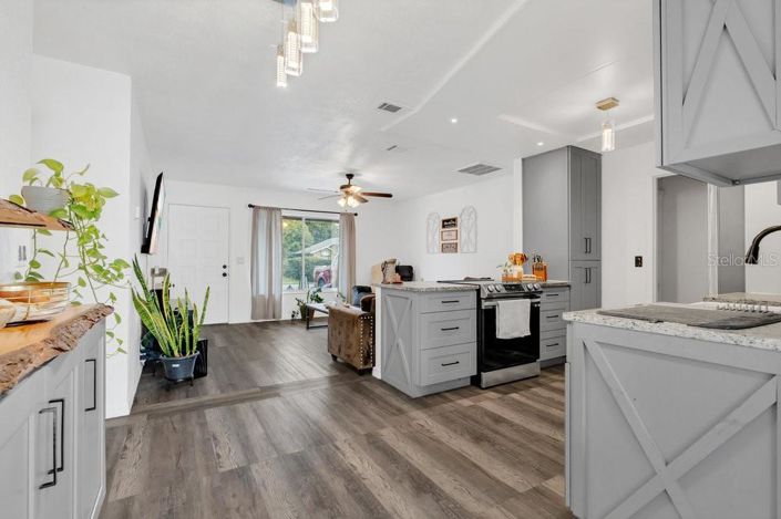 Image No.6-3 Bed Property for sale