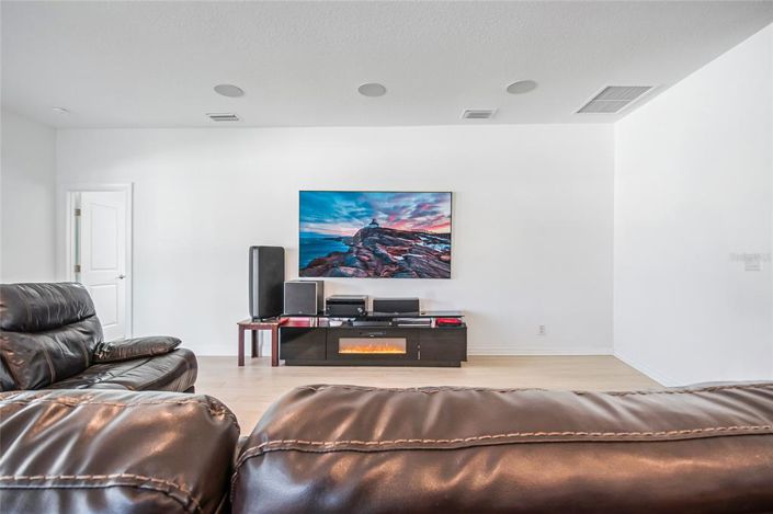 Image No.22-4 Bed Property for sale