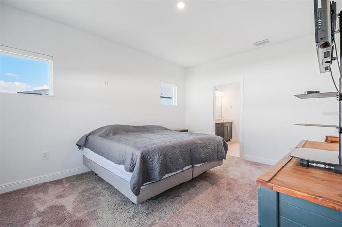 Image No.24-4 Bed Property for sale