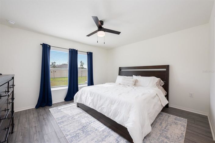 Image No.8-3 Bed Property for sale