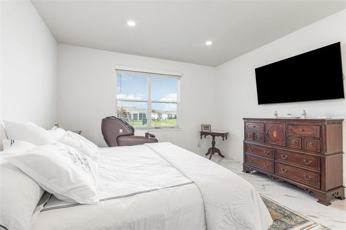 Image No.11-3 Bed House for sale