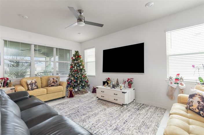 Image No.5-3 Bed Property for sale