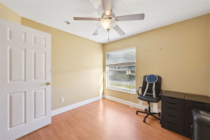 Image No.17-4 Bed Property for sale