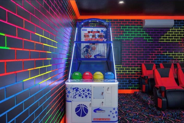 Image No.13-5 Bed Property for sale