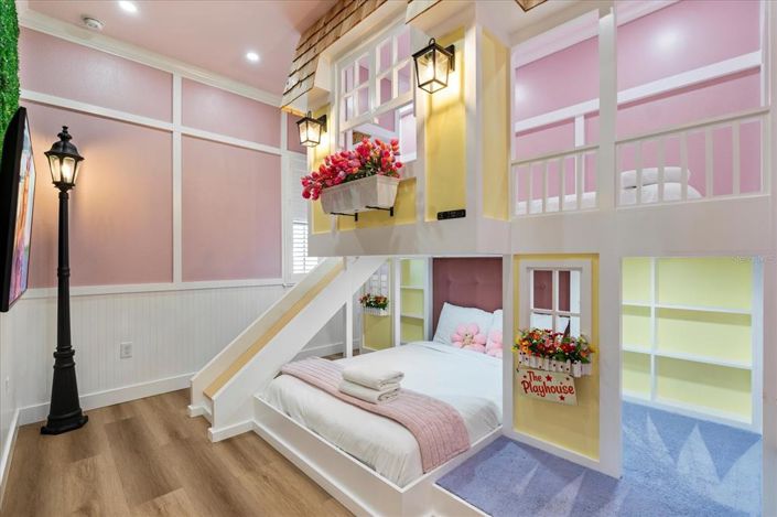 Image No.14-5 Bed House for sale