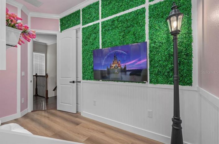 Image No.18-5 Bed House for sale