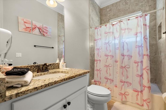 Image No.19-5 Bed House for sale