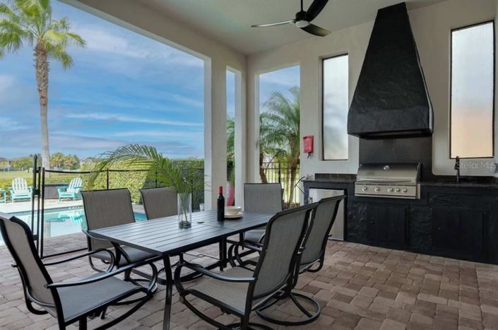 Image No.30-5 Bed House for sale