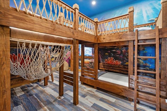 Image No.53-5 Bed Property for sale