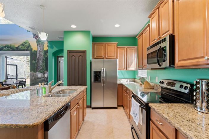 Image No.19-5 Bed Property for sale