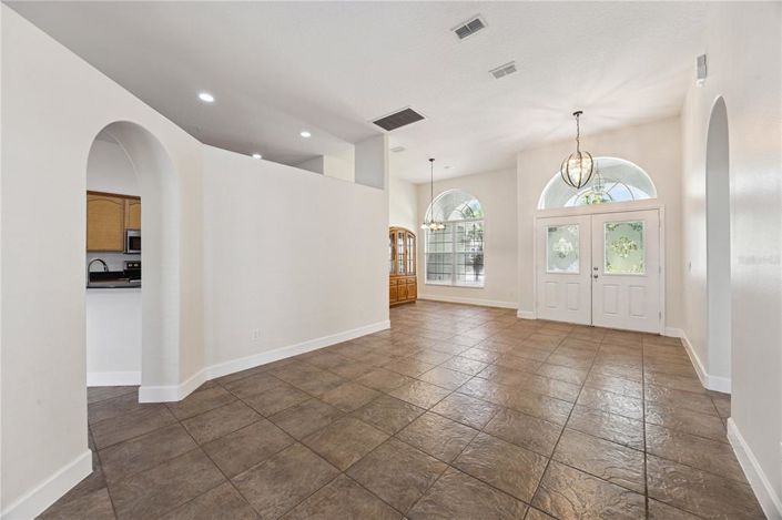 Image No.8-Propriété de 5 chambres à vendre à Kissimmee