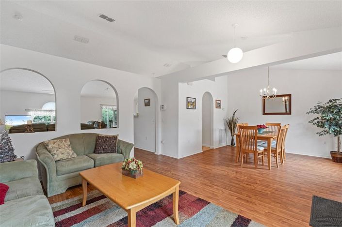 Image No.3-Propriété de 3 chambres à vendre à États-Unis