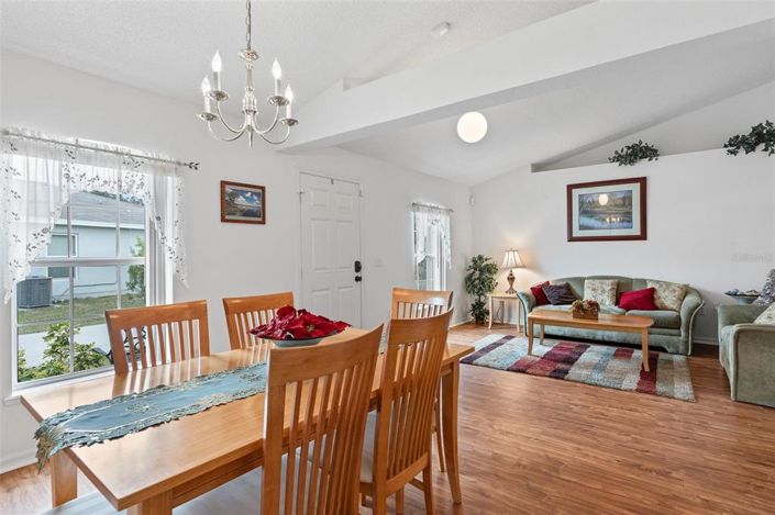 Image No.8-Propriété de 3 chambres à vendre à États-Unis