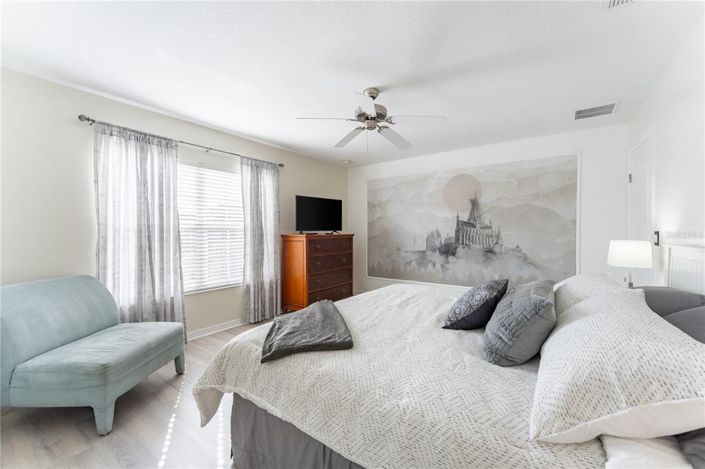 Image No.3-4 Bed Townhouse for sale