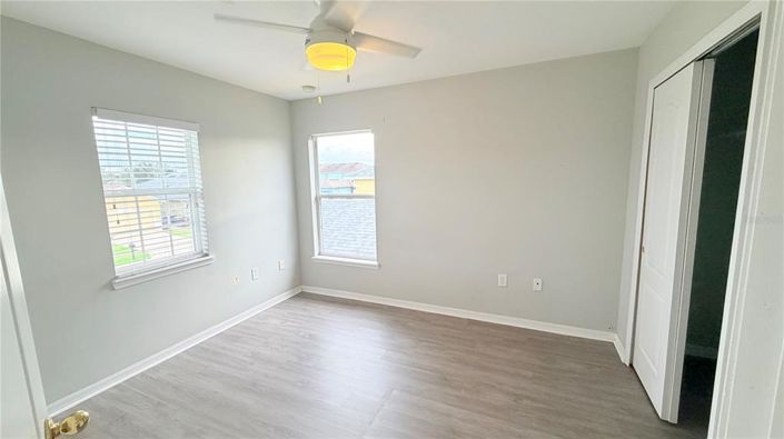 Image No.10-Propriété de 4 chambres à vendre à États-Unis