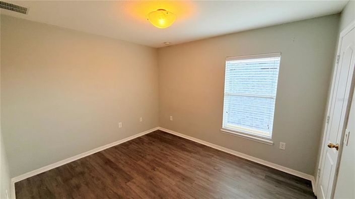 Image No.13-Propriété de 4 chambres à vendre à États-Unis