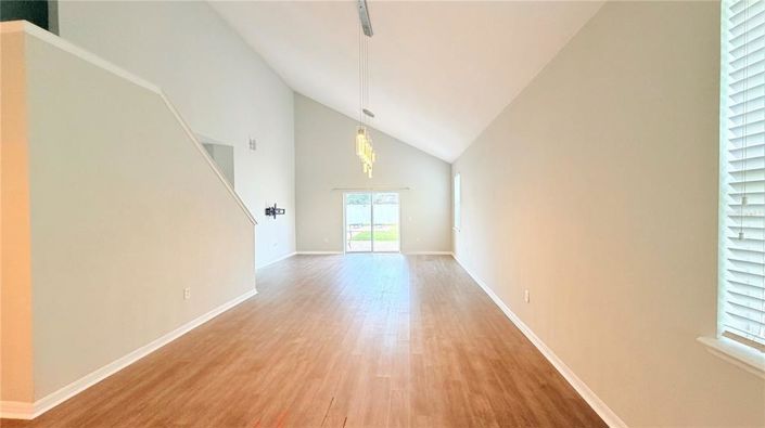 Image No.3-Propriété de 4 chambres à vendre à États-Unis