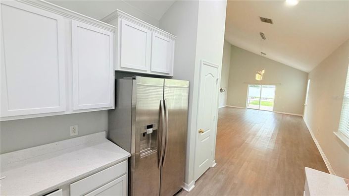 Image No.5-Propriété de 4 chambres à vendre à États-Unis