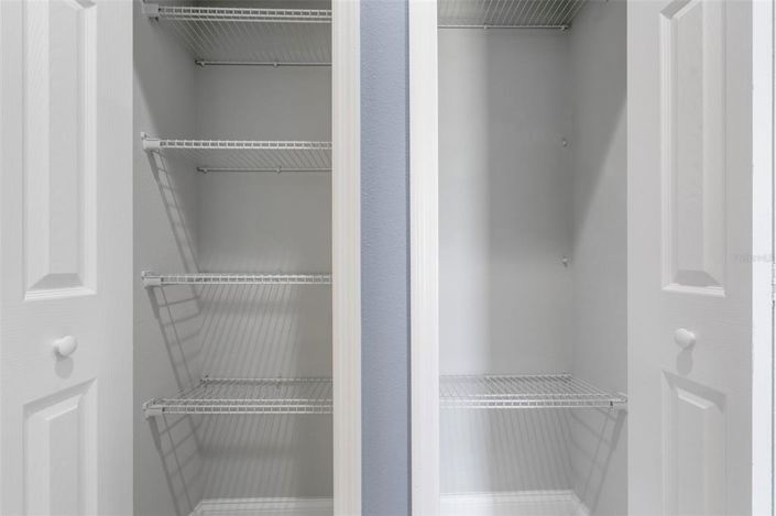 Image No.10-3 Bed House for sale