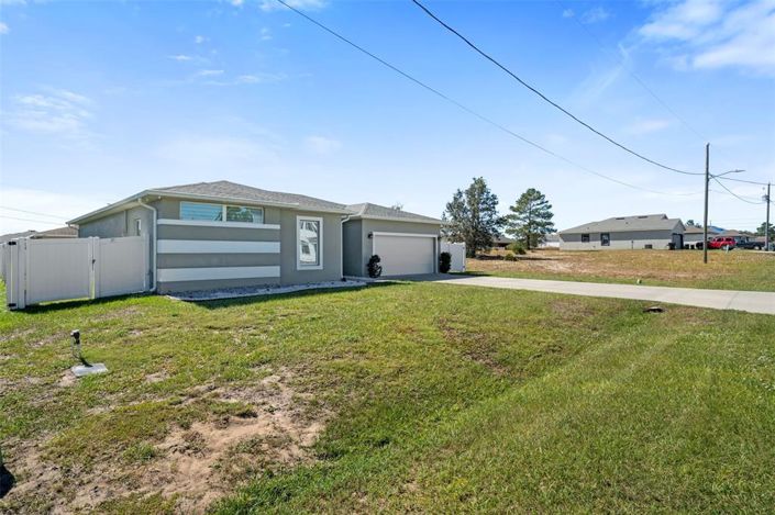 Image No.2-Propriété de 3 chambres à vendre à Kissimmee