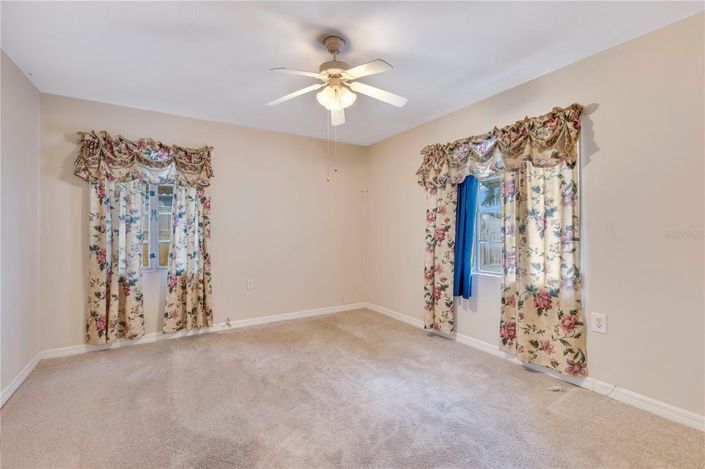 Image No.8-Propriété de 3 chambres à vendre à États-Unis