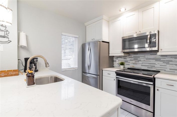 Image No.2-Propriété de 4 chambres à vendre à Kissimmee