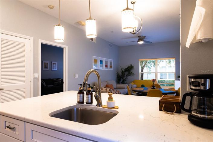 Image No.3-Propriété de 4 chambres à vendre à Kissimmee