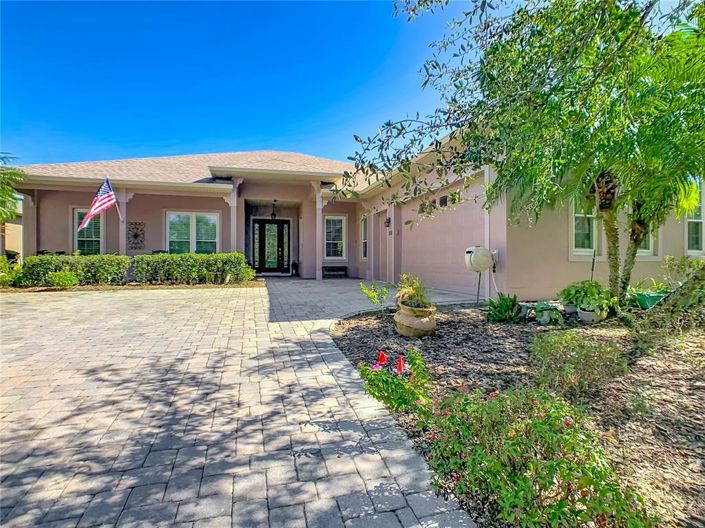 Image No.10-3 Bed Property for sale