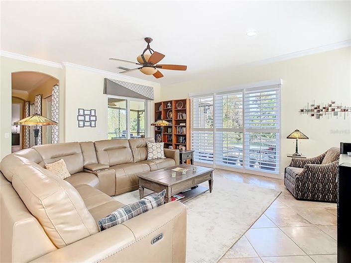 Image No.26-3 Bed Property for sale