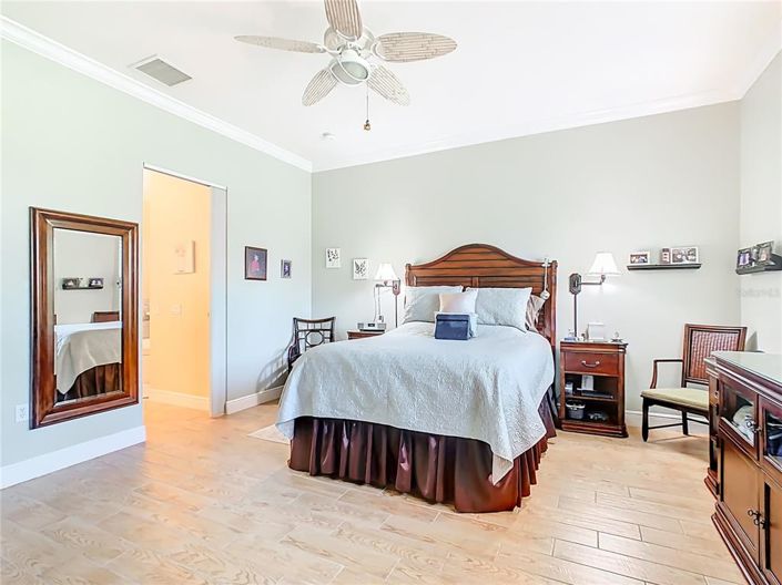 Image No.45-3 Bed Property for sale