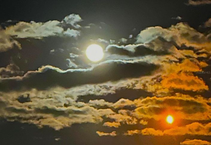 Image No.32-2 Bed Villa for sale