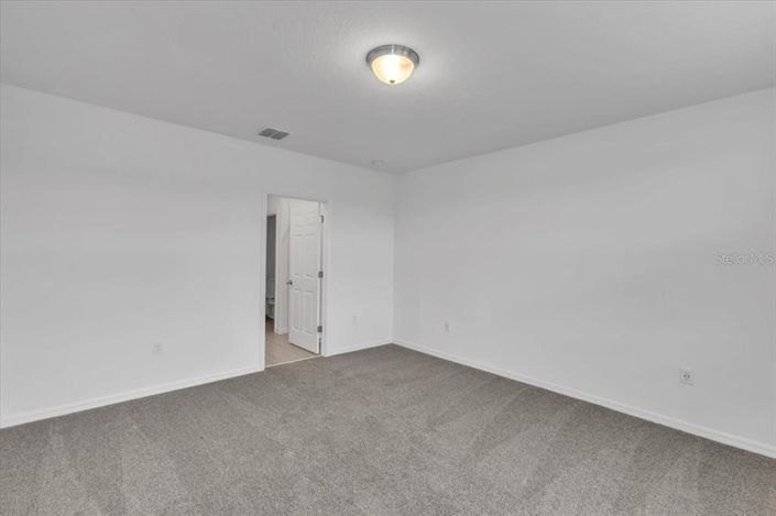 Image No.12-Propriété de 4 chambres à vendre à États-Unis