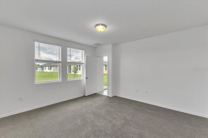 Image No.13-Propriété de 4 chambres à vendre à États-Unis