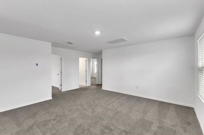 Image No.2-Propriété de 4 chambres à vendre à États-Unis