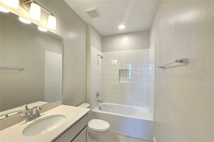 Image No.14-5 Bed Property for sale