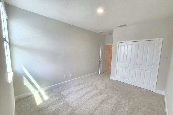 Image No.17-5 Bed Property for sale