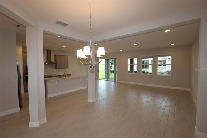 Image No.5-5 Bed Property for sale