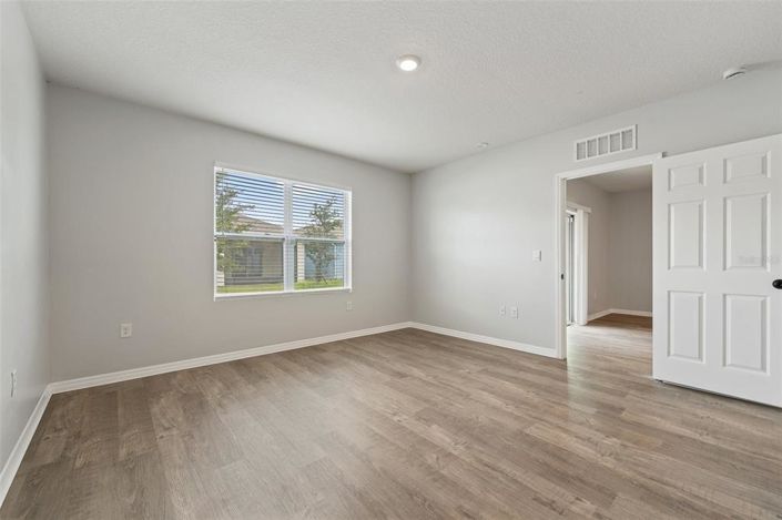 Image No.24-Propriété de 3 chambres à vendre à États-Unis