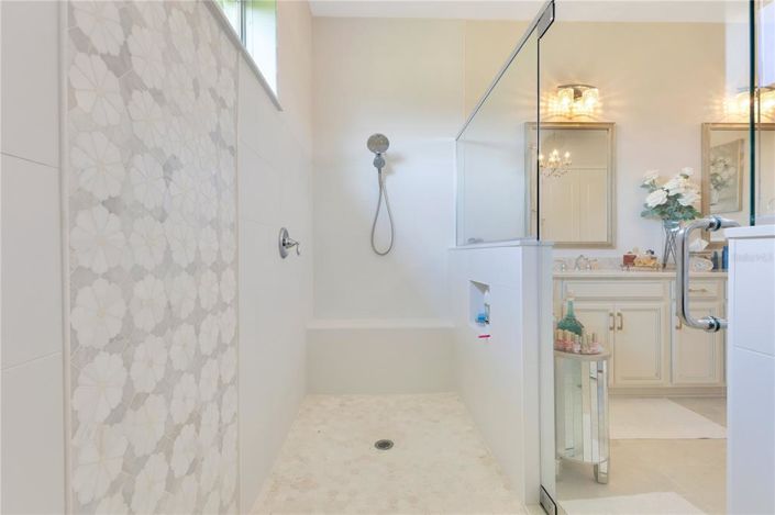 Image No.25-3 Bed Property for sale