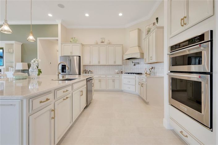 Image No.7-3 Bed Property for sale